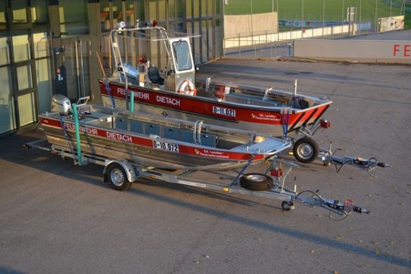 Feuerwehr-Rettungsboot
